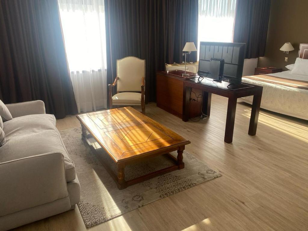 Hotel El Araucano Concepcion Bagian luar foto